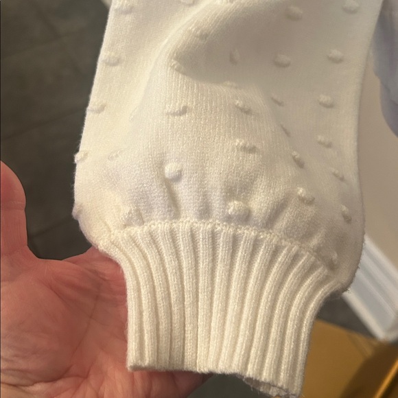 SIMONS CONTEMPORAINE edited modern fashion Puff-sleeve pompom sweater size large - Picture 7 of 9